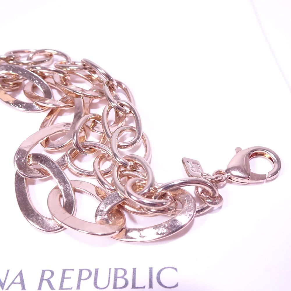 Banana Republic Women's Gold Triple Link Bracelet NWT 78 - Picture 6 of 7